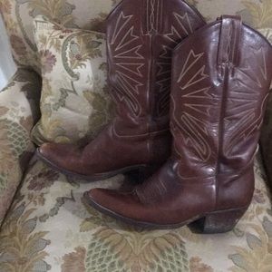 Cowboy boots 7